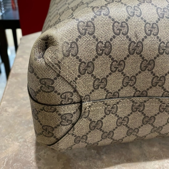 Gucci reversible tote - Picture 4 of 5